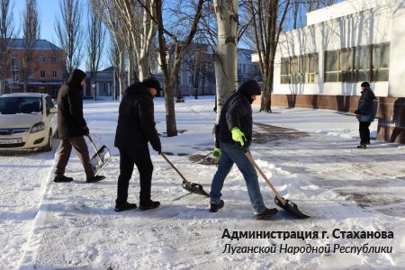 Чистим снег грамотно: минимум усилий для максимального эффекта